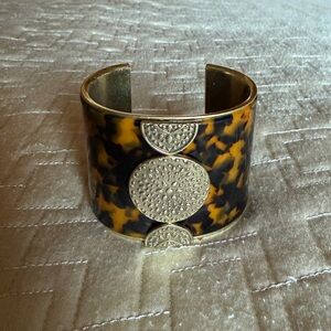 Lucky Brand Gold and Tortoise Cuff Bracelet